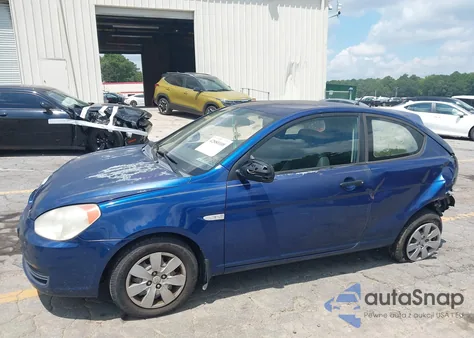 2011 Hyundai Accent Gl z USA, uszkodzony, nr VIN KMHCM3AC8BU192173